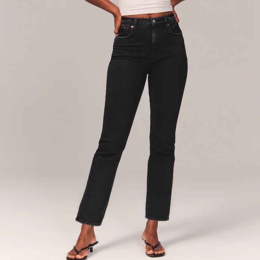 ABERCROMBIE & FITCH CHARCOAL JEANS 🖤